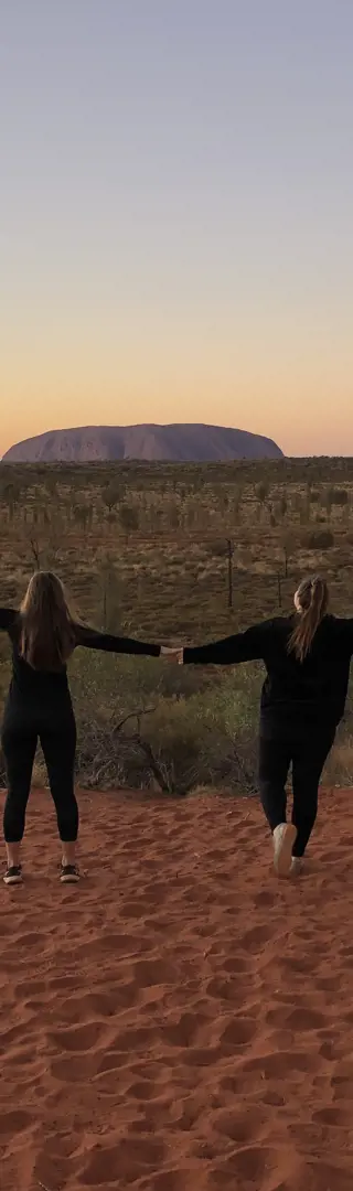 Sonnenaufgang am Uluru
